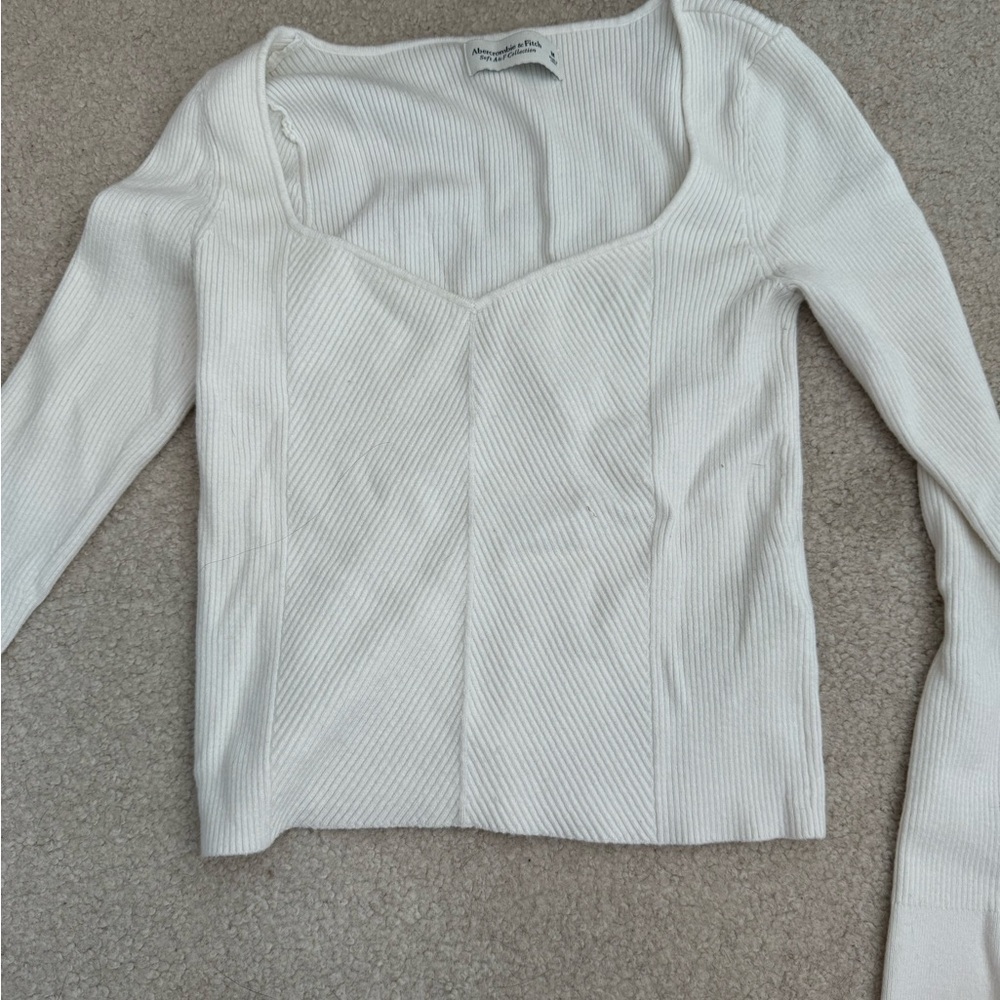 Abercrombie & Fitch Sweater